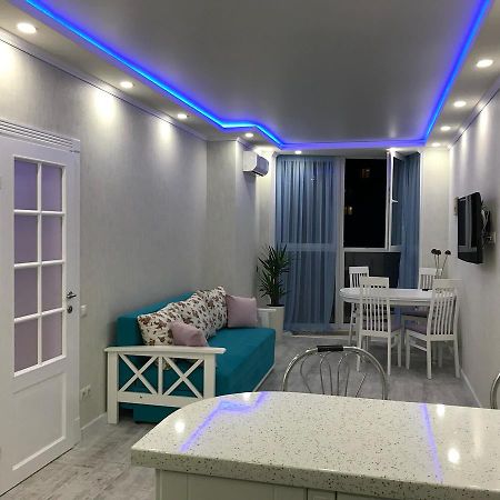 Luxe Apartment On Drahomanova Kiew Exterior foto