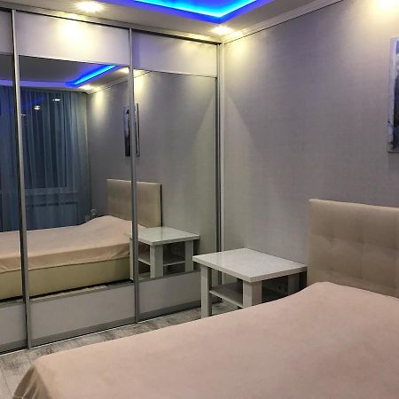 Luxe Apartment On Drahomanova Kiew Exterior foto
