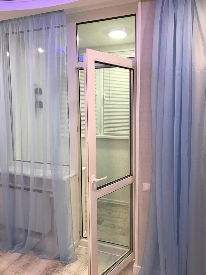Luxe Apartment On Drahomanova Kiew Exterior foto