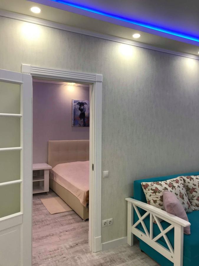 Luxe Apartment On Drahomanova Kiew Exterior foto